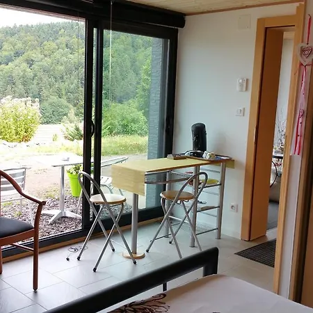 Aux Roches Des Fees B&B *
